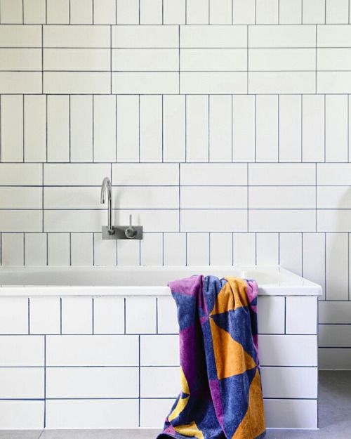 Enhance basic tile design, with coloring the grout